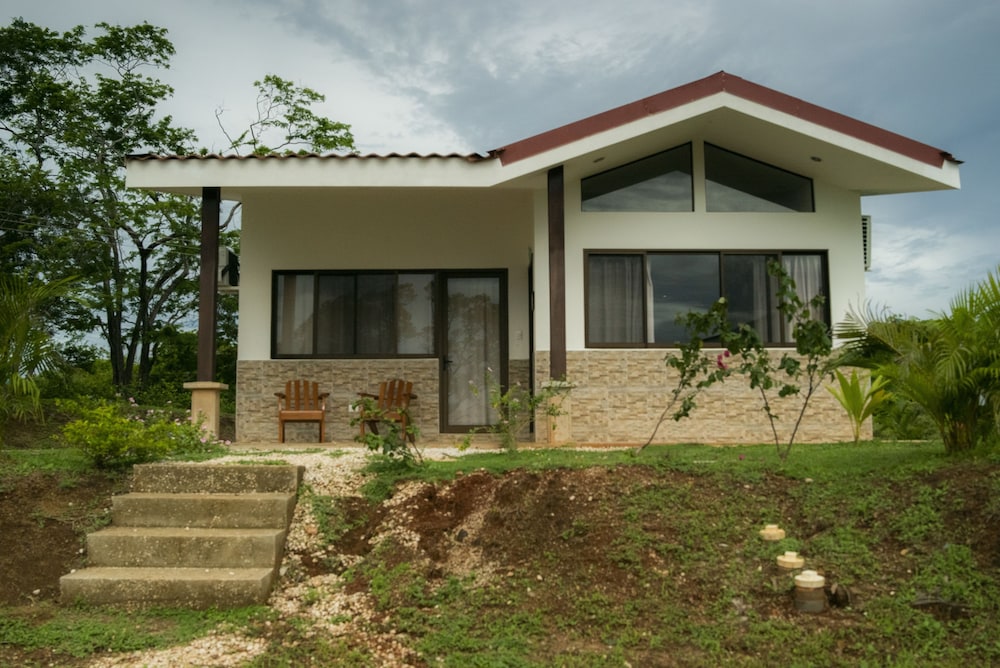 Playa Lagarto Eco Development