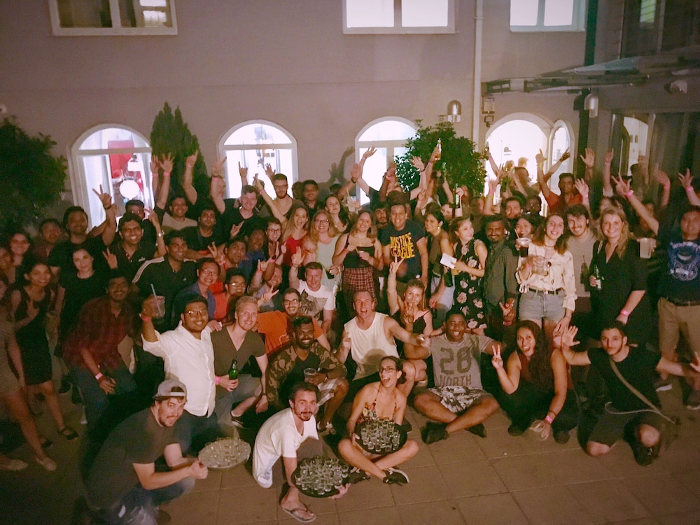 Whole Wide World Hostel & Bar