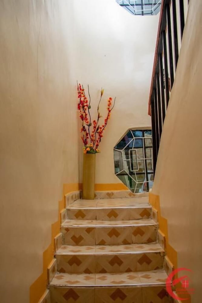Photo 33