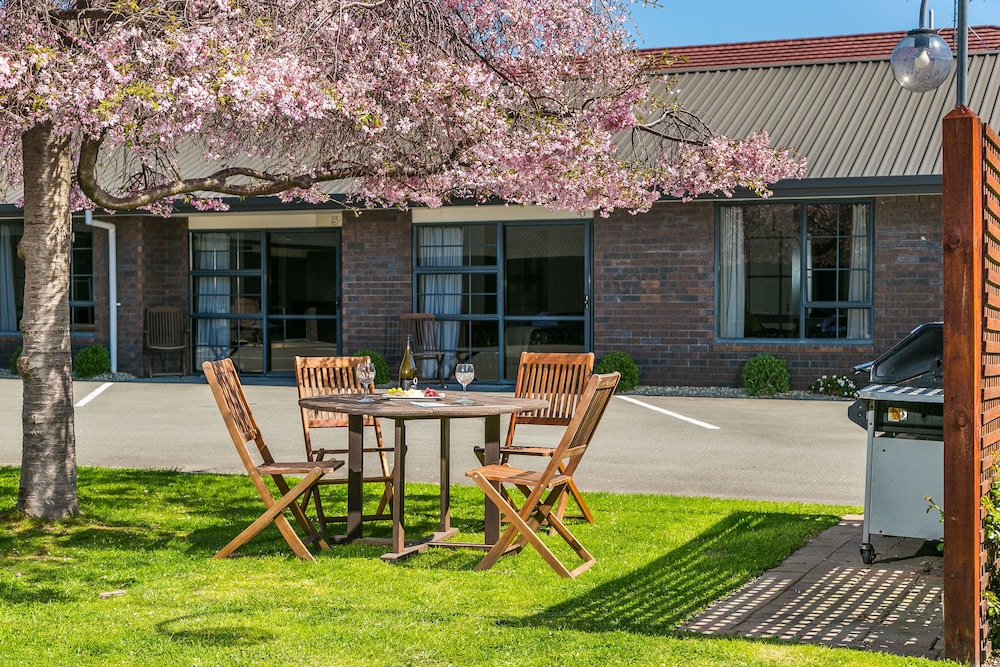 Aston Court Motel Blenheim