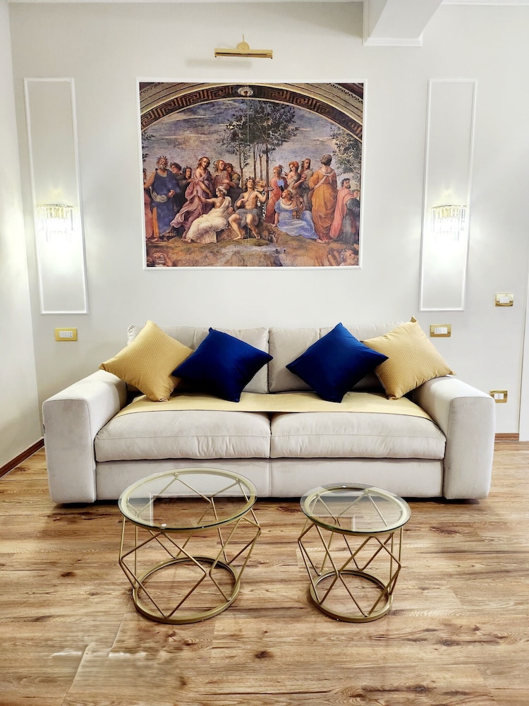 Golden palace luxury guest house
