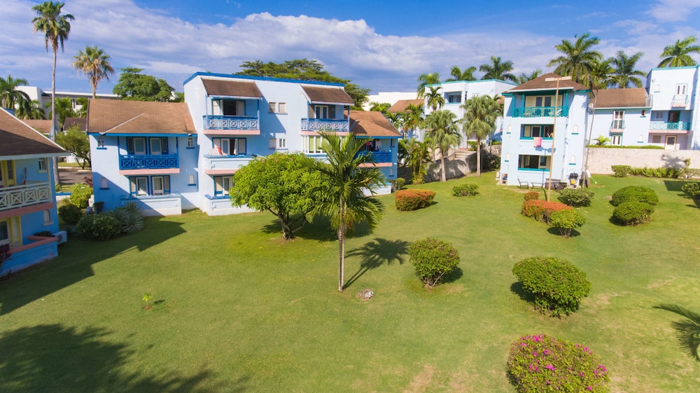 Point Village Studios and Suites