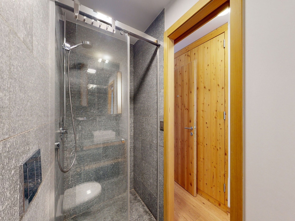 Etoiles des Neiges Luxe & Jacuzzi Chalet