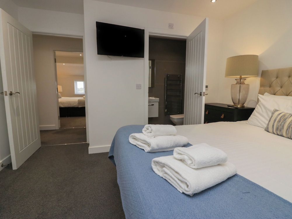Edgemere Retreat