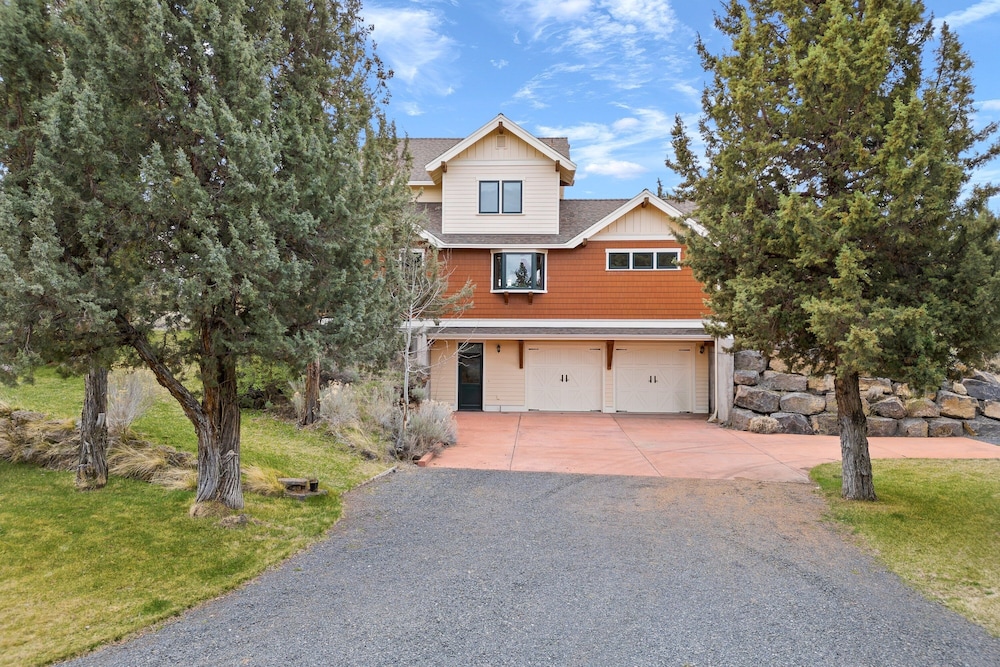 High Lowe 4 Bedroom Home