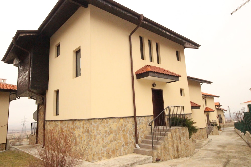 Menada Sunny Hill