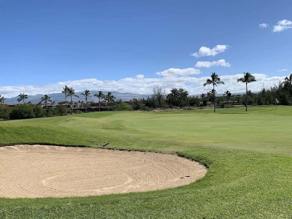 Kohala Estate Home 3 Bedroom Estate by RedAwning