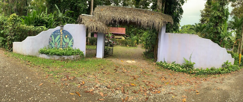 Luna Caribeña Village