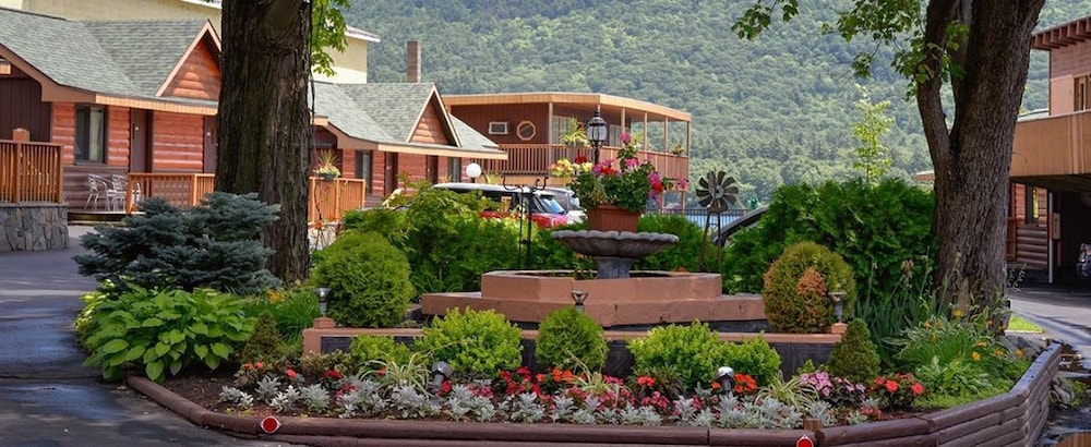 Lake Crest Inn