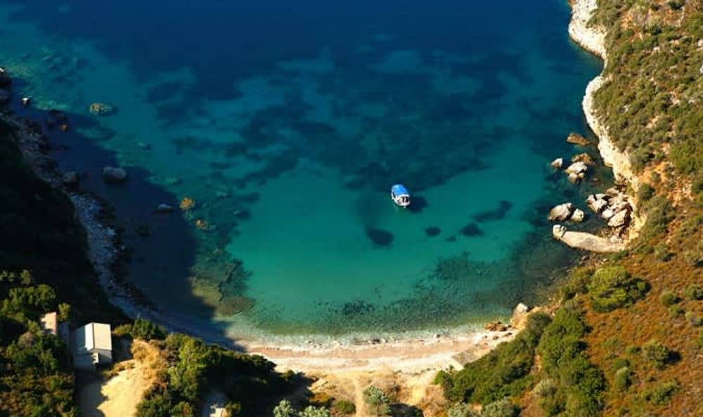 Dinas Apartment - Alonnisos Summer Haven