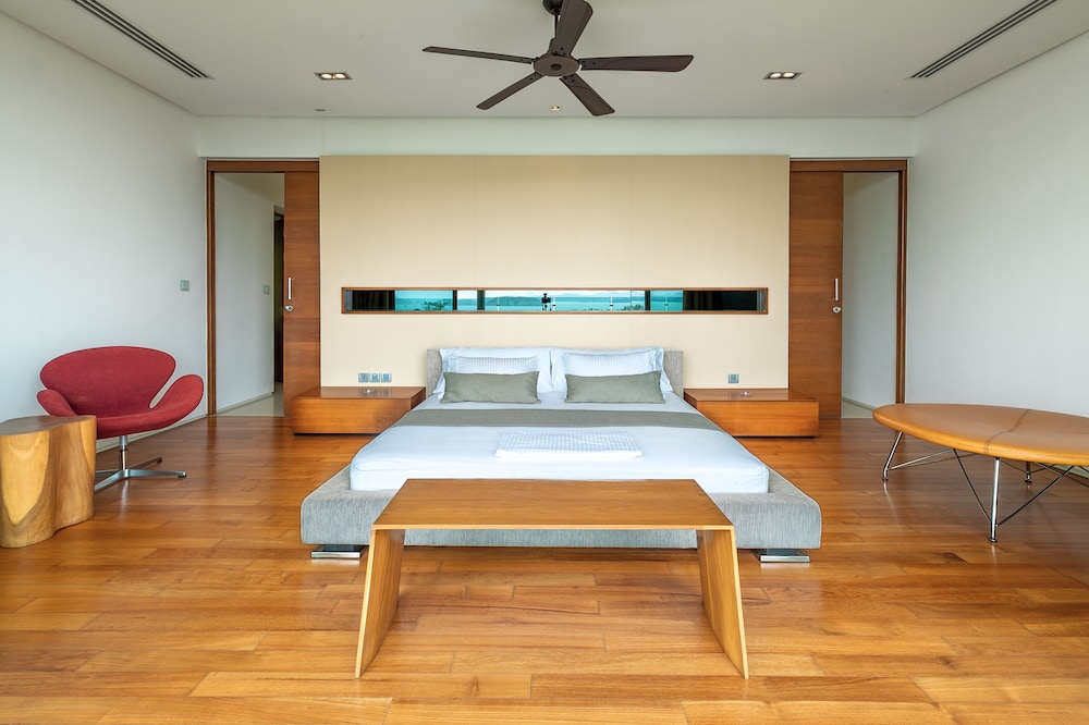 4BR Seaview Villa with Gym and Cinema Room view 4
