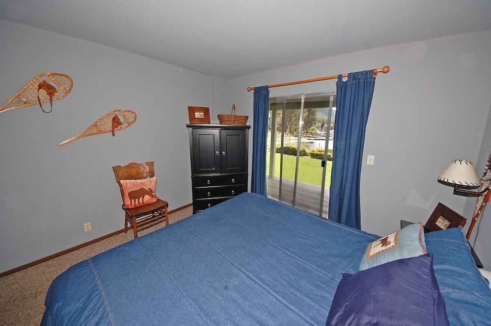 584 Alpine Drive 4 Bedroom Home