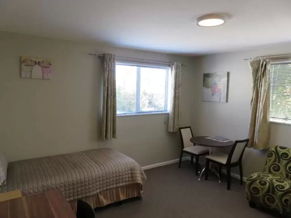 McWilliam Apartments