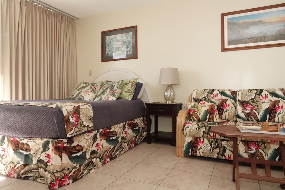 Tropical Studios at Marine Surf Waikiki