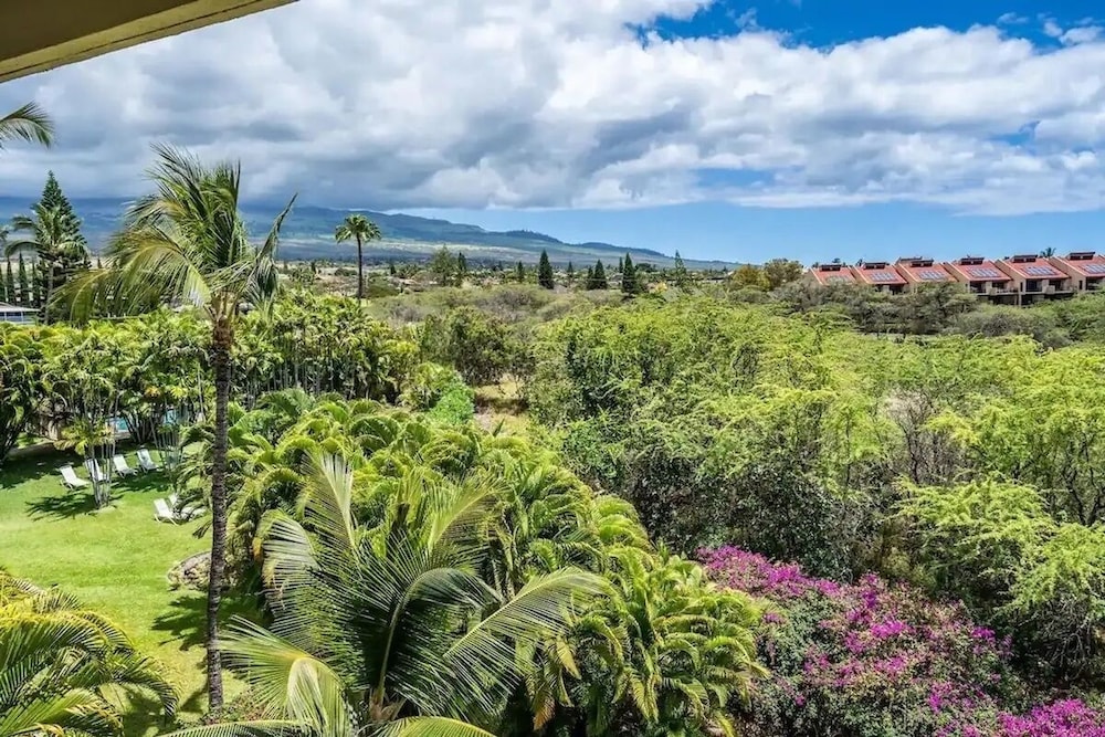 Signature Residences at Maui Banyan
