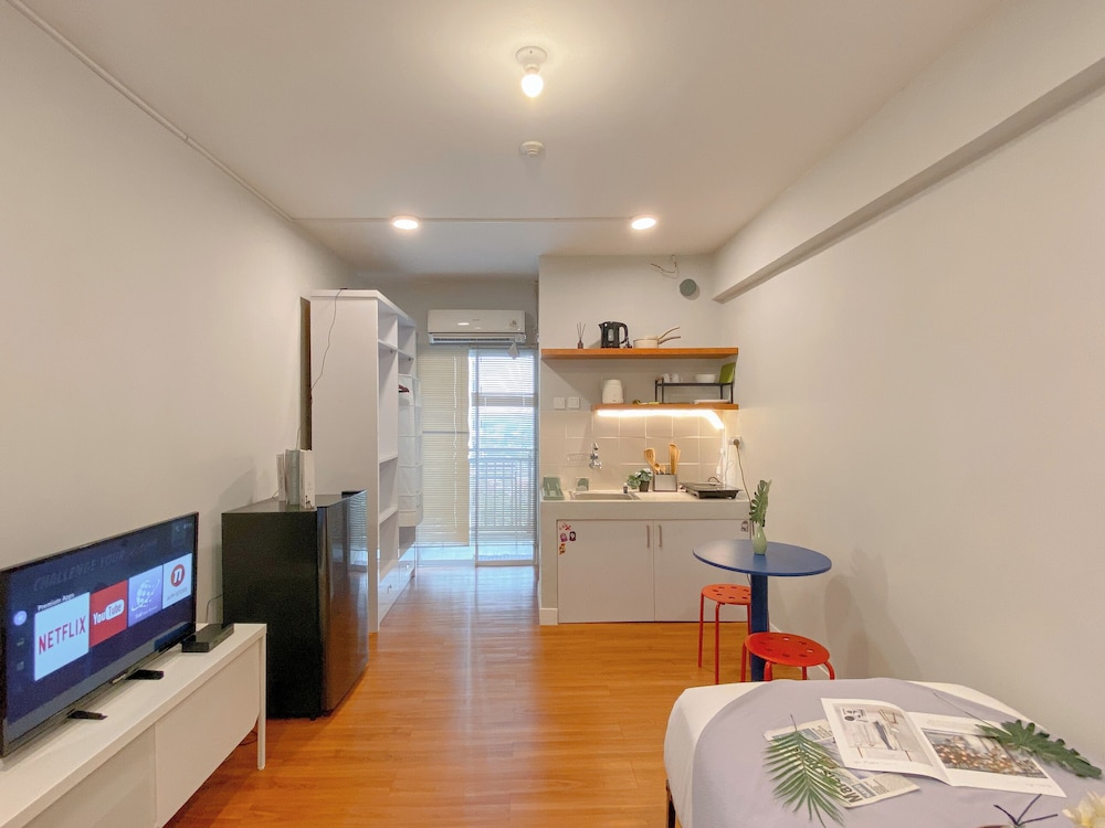 Good Studio Room at Cinere Resort Apartment
