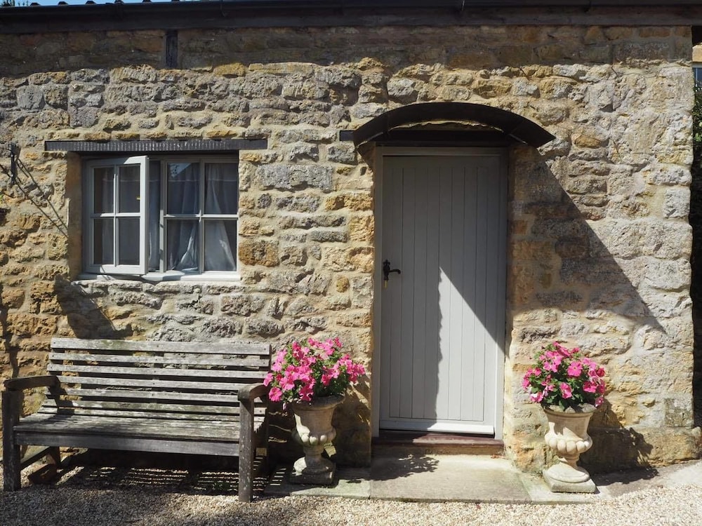 Holly House Bed & Breakfast