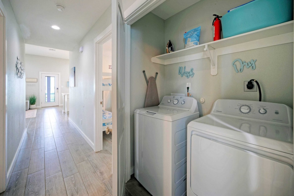 Salty Texan by Avantstay Central Location, Views