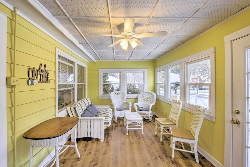 Green Lake Vacation Home w/ Screened Porch! view 3