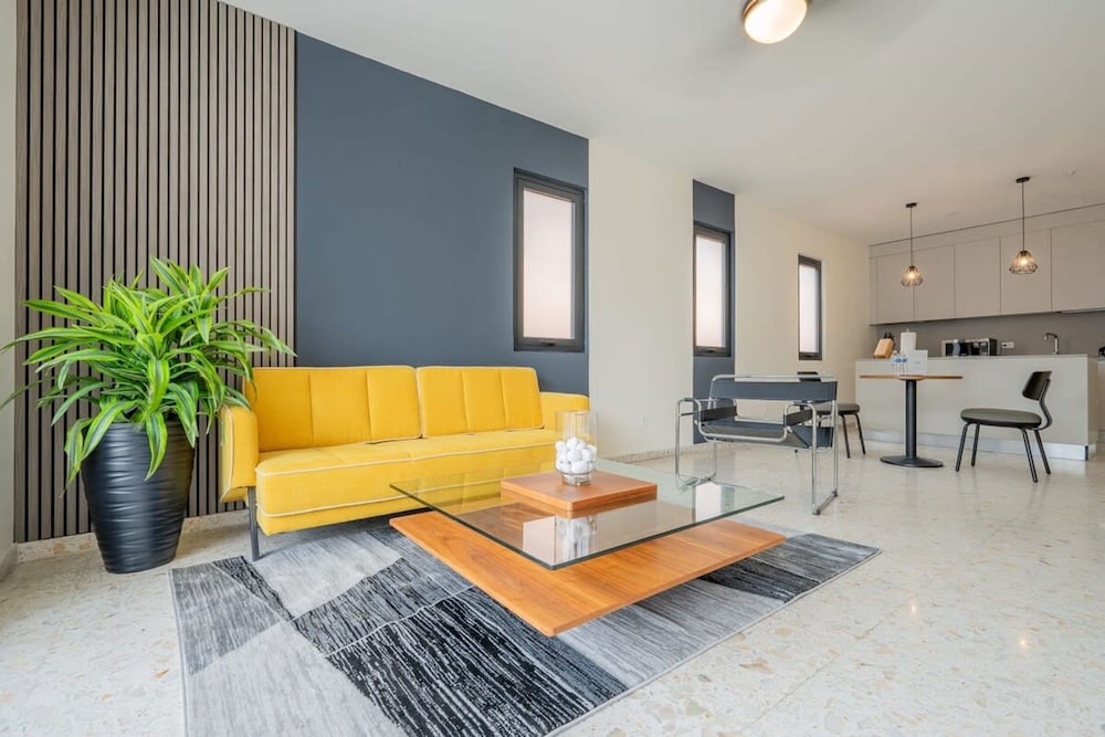 w Classy 1BR in Casco Antiguo view 5
