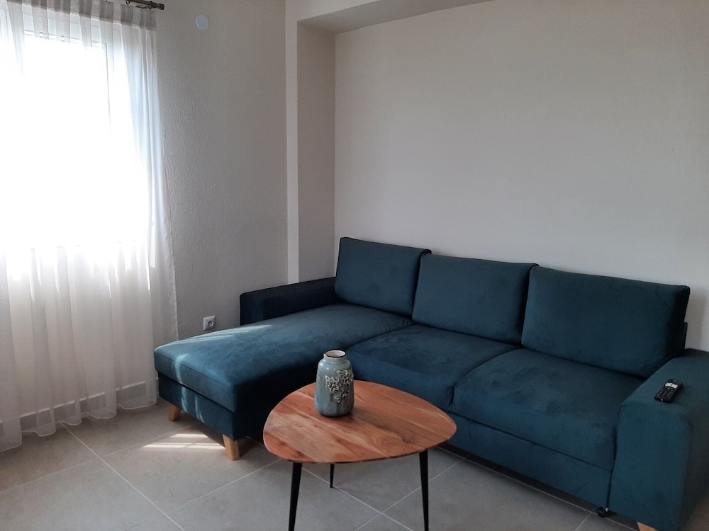 Castello Apartments