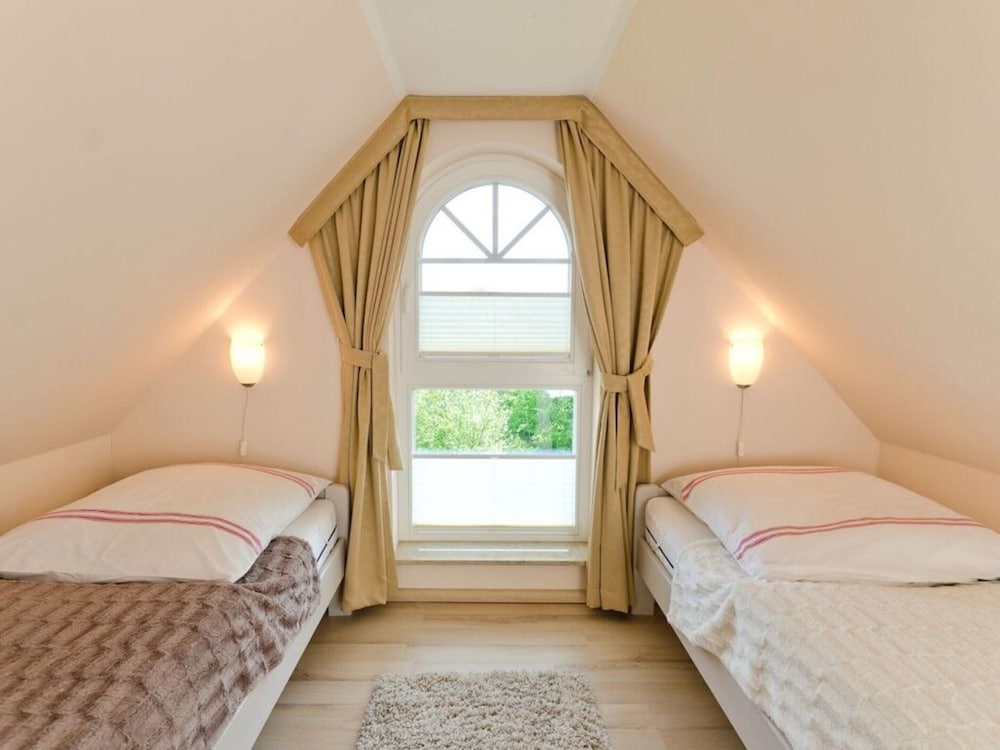 Holiday Home Bloom 2 en Zingst — hotel room
