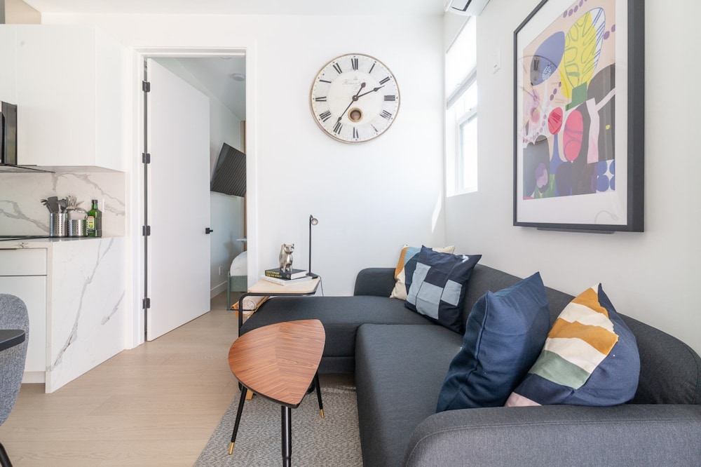 Scandinavian-style 1BR Apartment Built 2024 p80