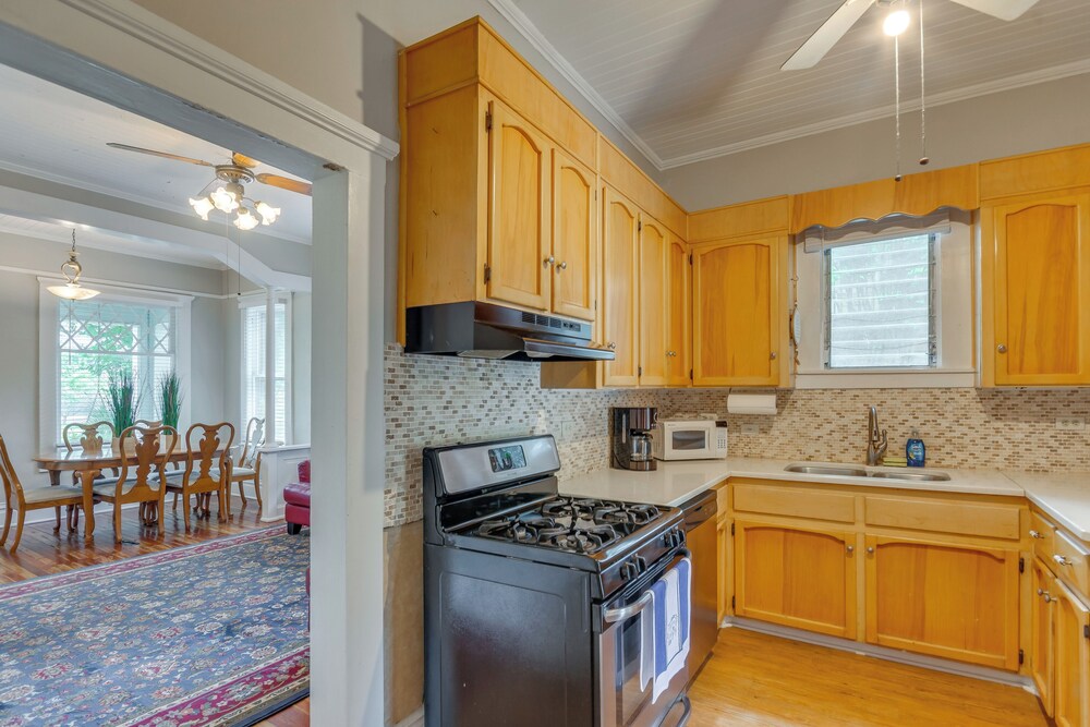 8 Mi to Pensacola Beach: Home w/ Private Pool