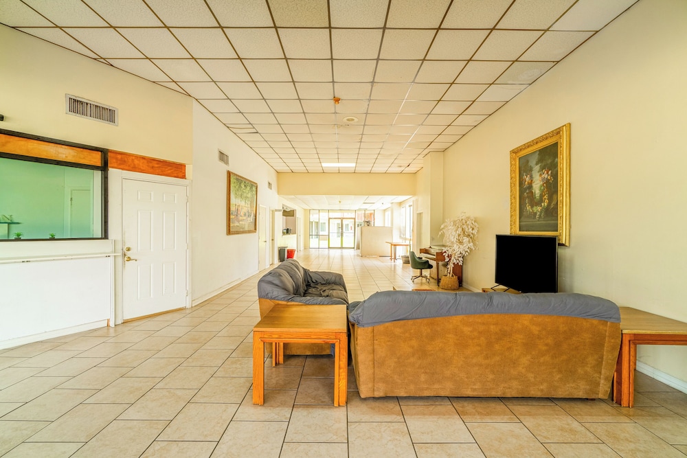 Economy Inn By OYO Livingston TX Hwy 59