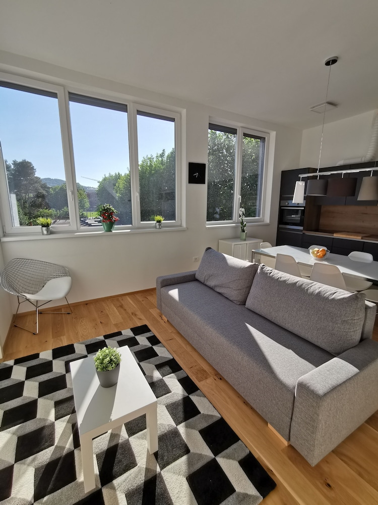 Apartments Egis Koper