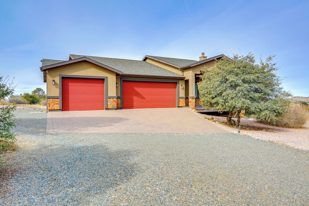 Winter Haven w/ Mtn Views in Prescott Valley