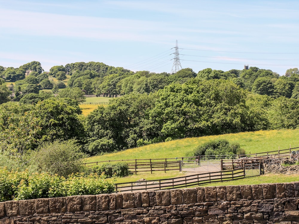 1 Barn Cottages
