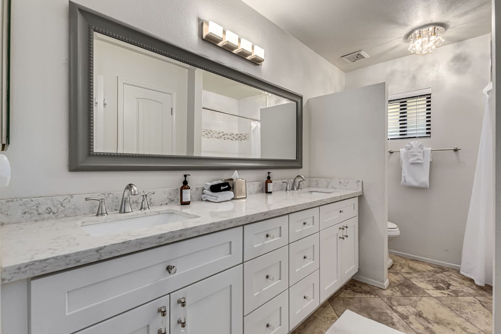 NEW Parkwood Retreat w Pool Spa Kierland