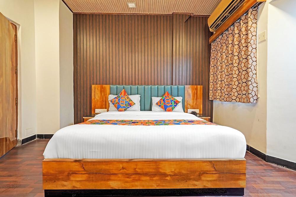 Fabhotel Bridge