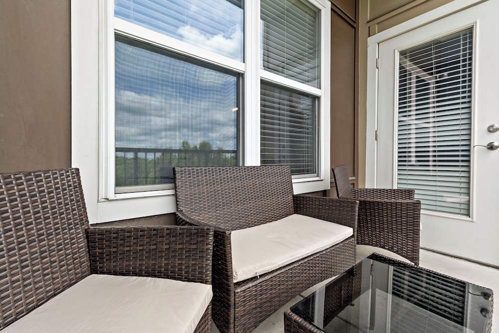 ROVE LIVING/KB - Midtown205