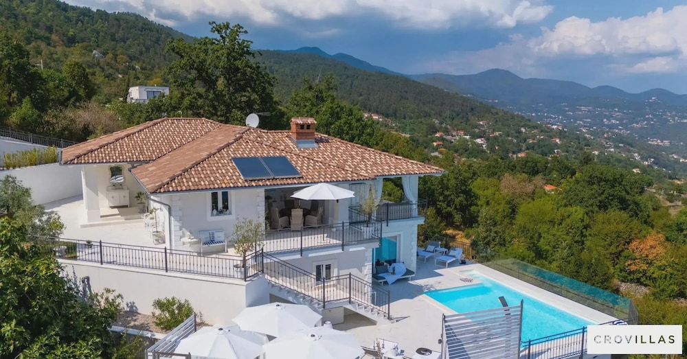 Villa Lauriana Nearby Opatija - Crovillas