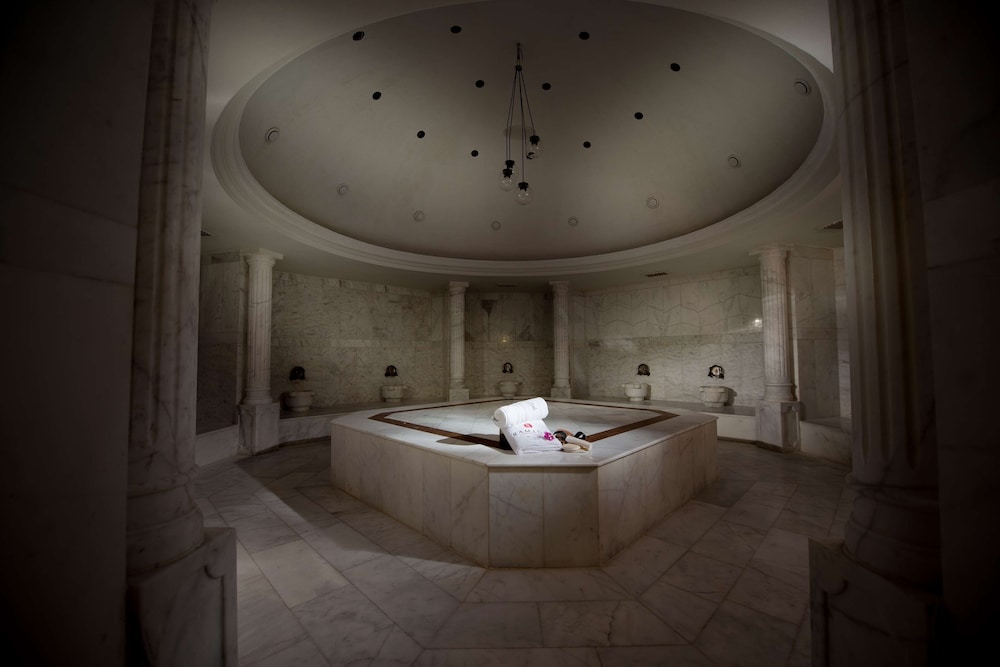 Ramada Resort by Wyndham Bodrum - Image 84