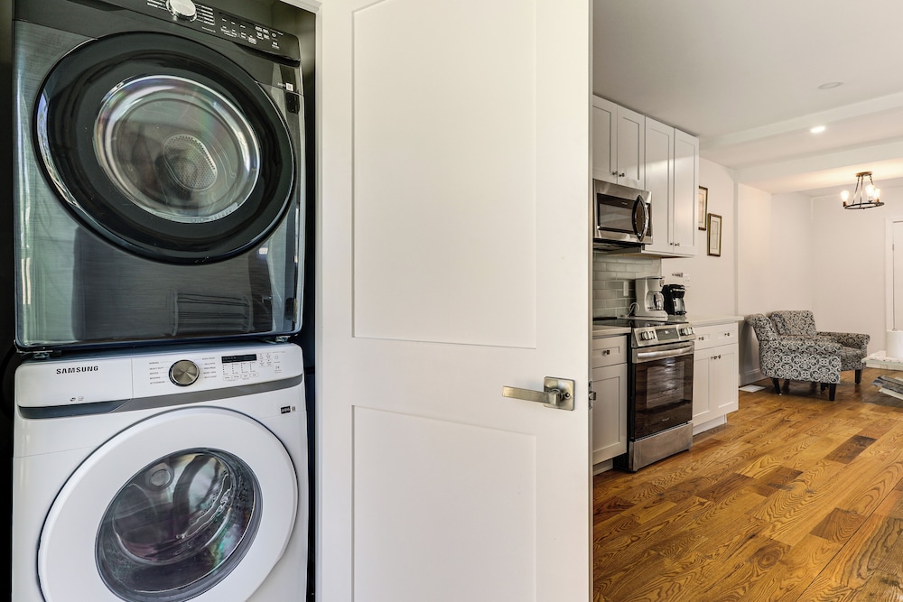 Pet-friendly Home w/ Spacious Yard in Avon!