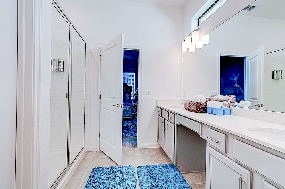 5893 Family Fun Home With Pool Near Theme Parks
