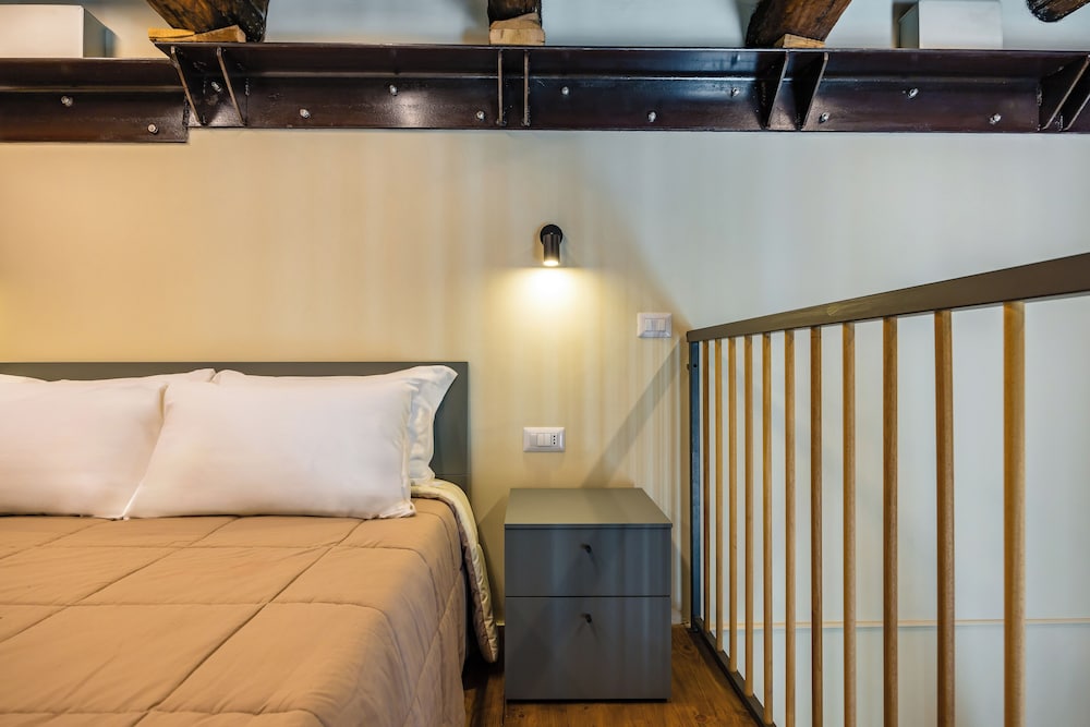 La Pinacoteca Aparthotel by NapoliApartments