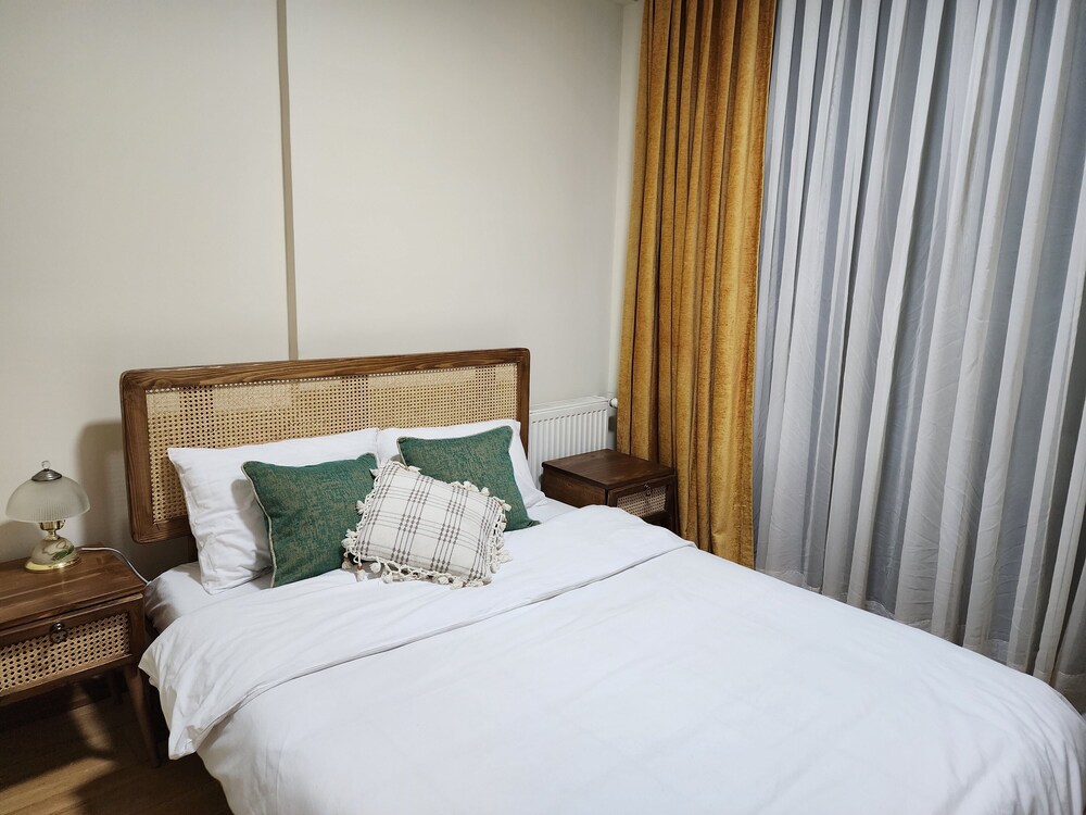 Perfect Residence Taksim with pool