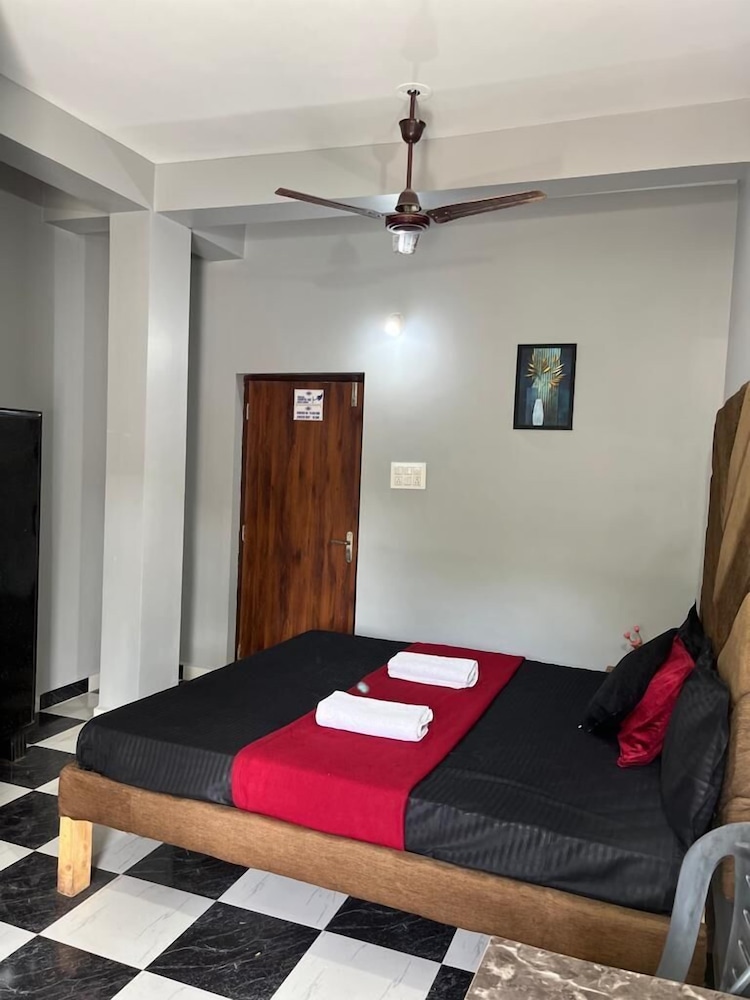 Casa Almeida Guest House