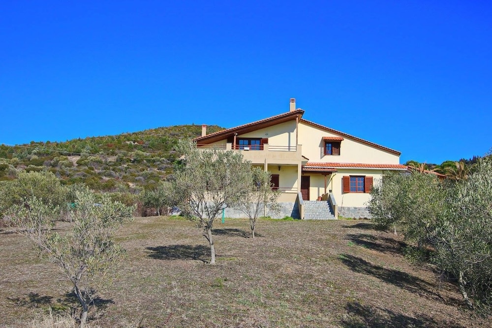 Pantso Villa photo 3