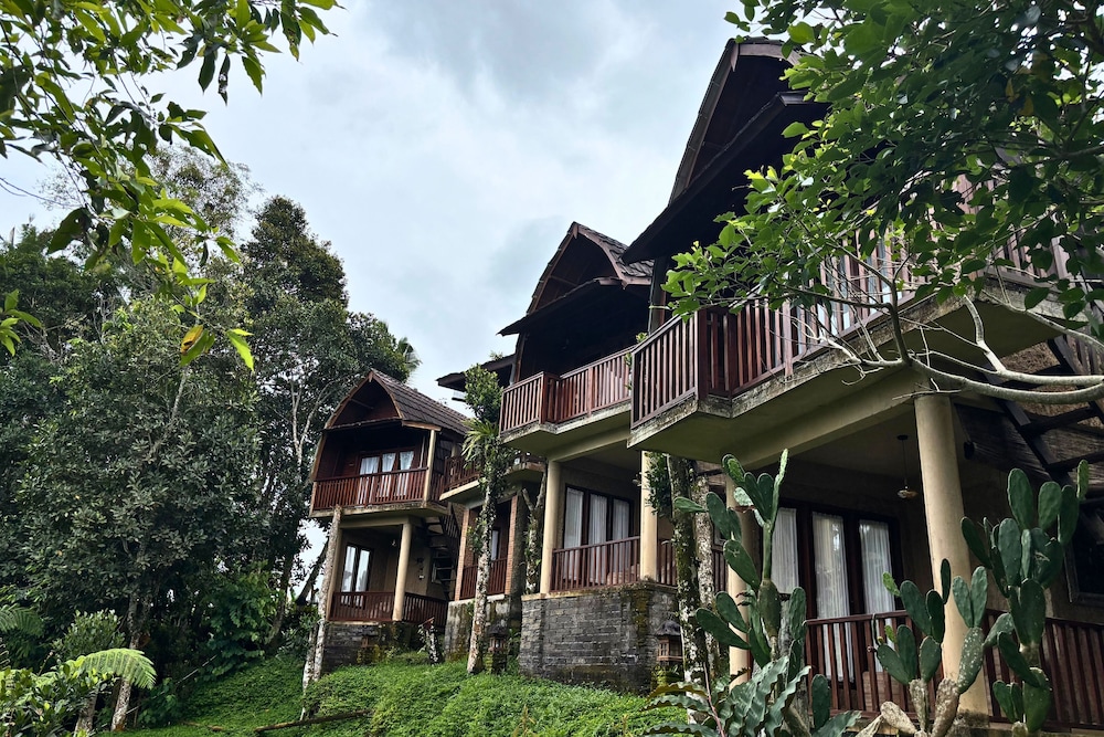Four Mountains Villa Bedugul
