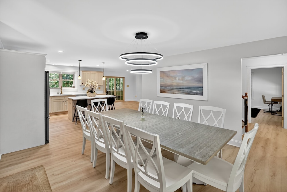 Gray Woodland Escape Golf, Pool & Cinema 5 Bedroom Home