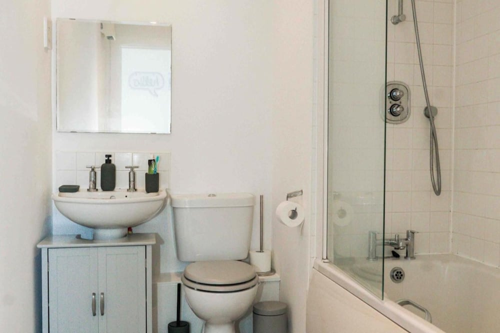 2br-sleeps5-cityview-freeparking-citycentre
