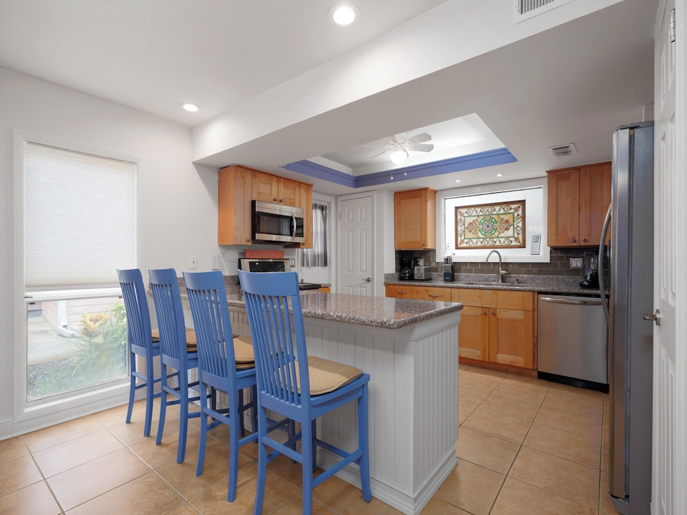 Quail Hollow B3-1TH by Distinctive Beach Rentals