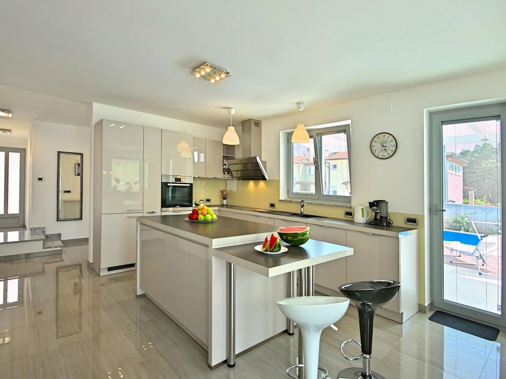 Villa Family Paris view 5