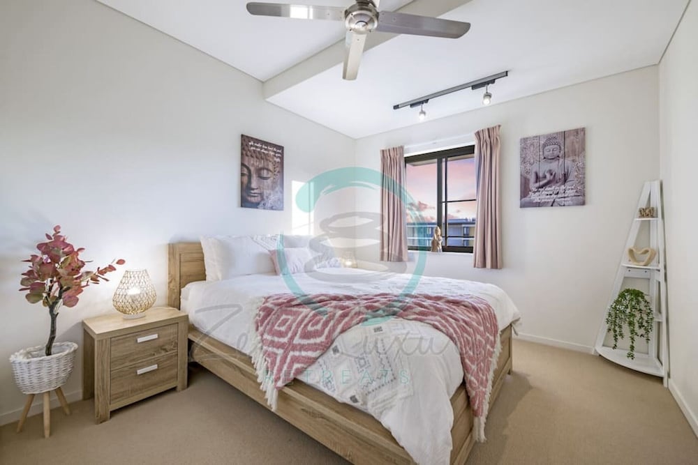 ZEN PENINSULA - 3 BR Waterfront Apt
