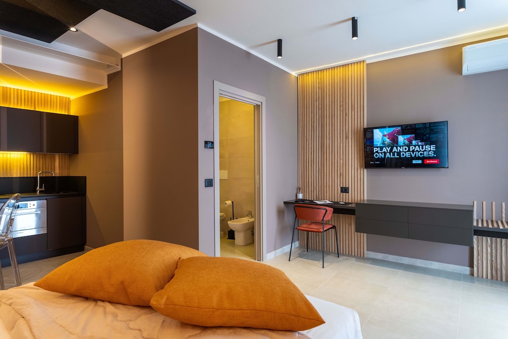 LA PERGOLA SUITES view 2